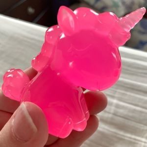 𝅺Handmade Hot Pink Epoxy Resin Unicorn
